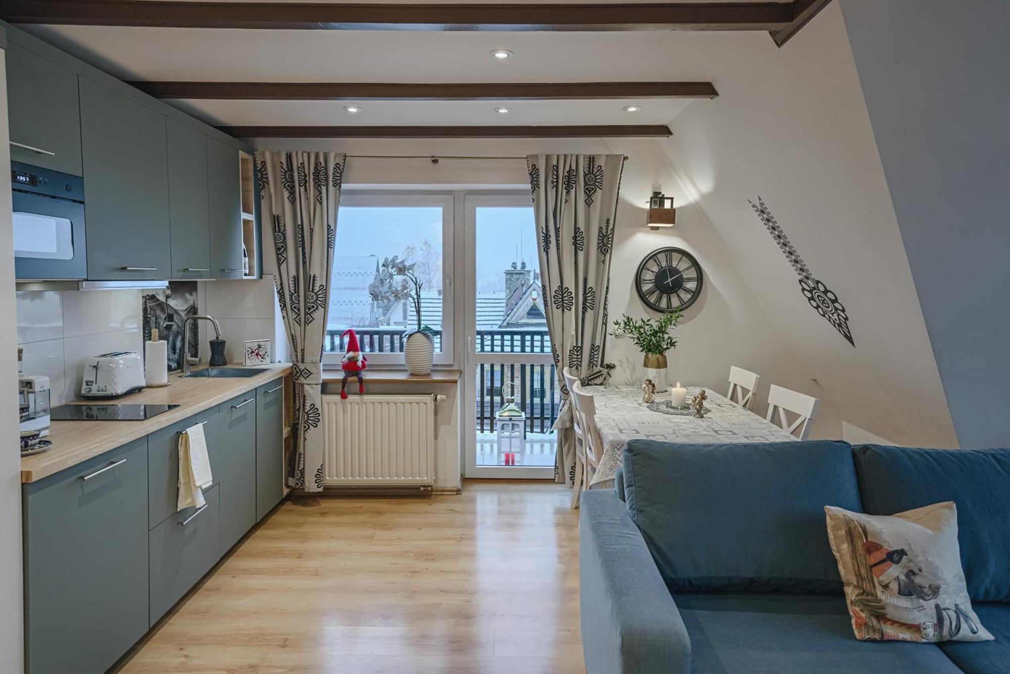 Apartament Chateau Karpielowka กอสเชียลิสกอ ภายนอก รูปภาพ