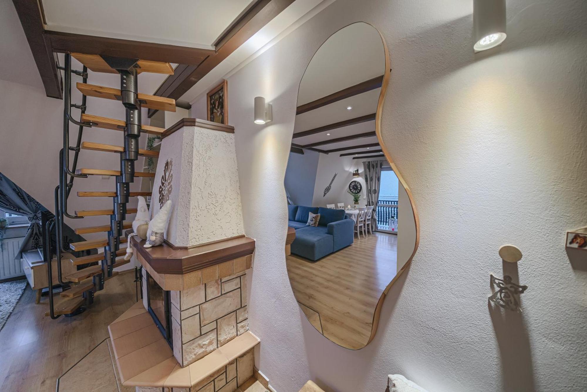 Apartament Chateau Karpielowka กอสเชียลิสกอ ภายนอก รูปภาพ
