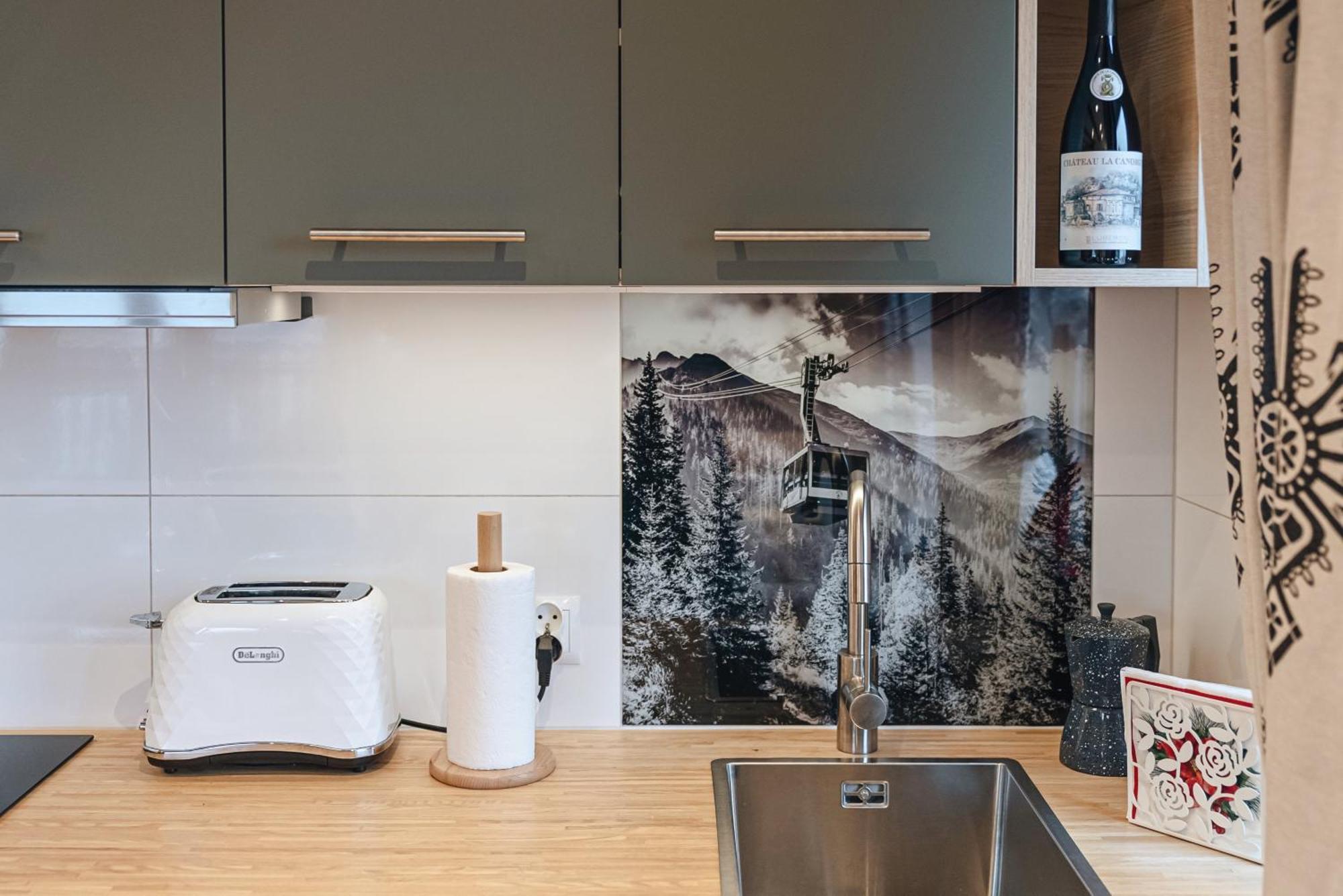 Apartament Chateau Karpielowka กอสเชียลิสกอ ภายนอก รูปภาพ