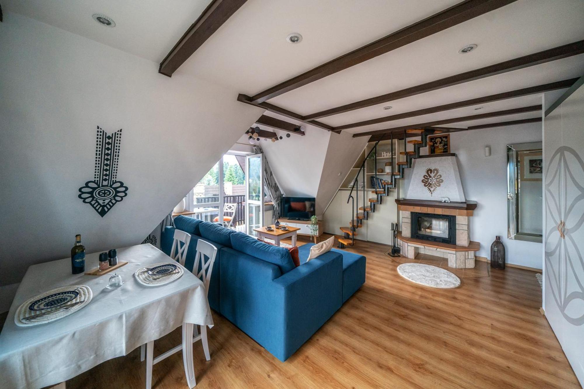Apartament Chateau Karpielowka กอสเชียลิสกอ ภายนอก รูปภาพ
