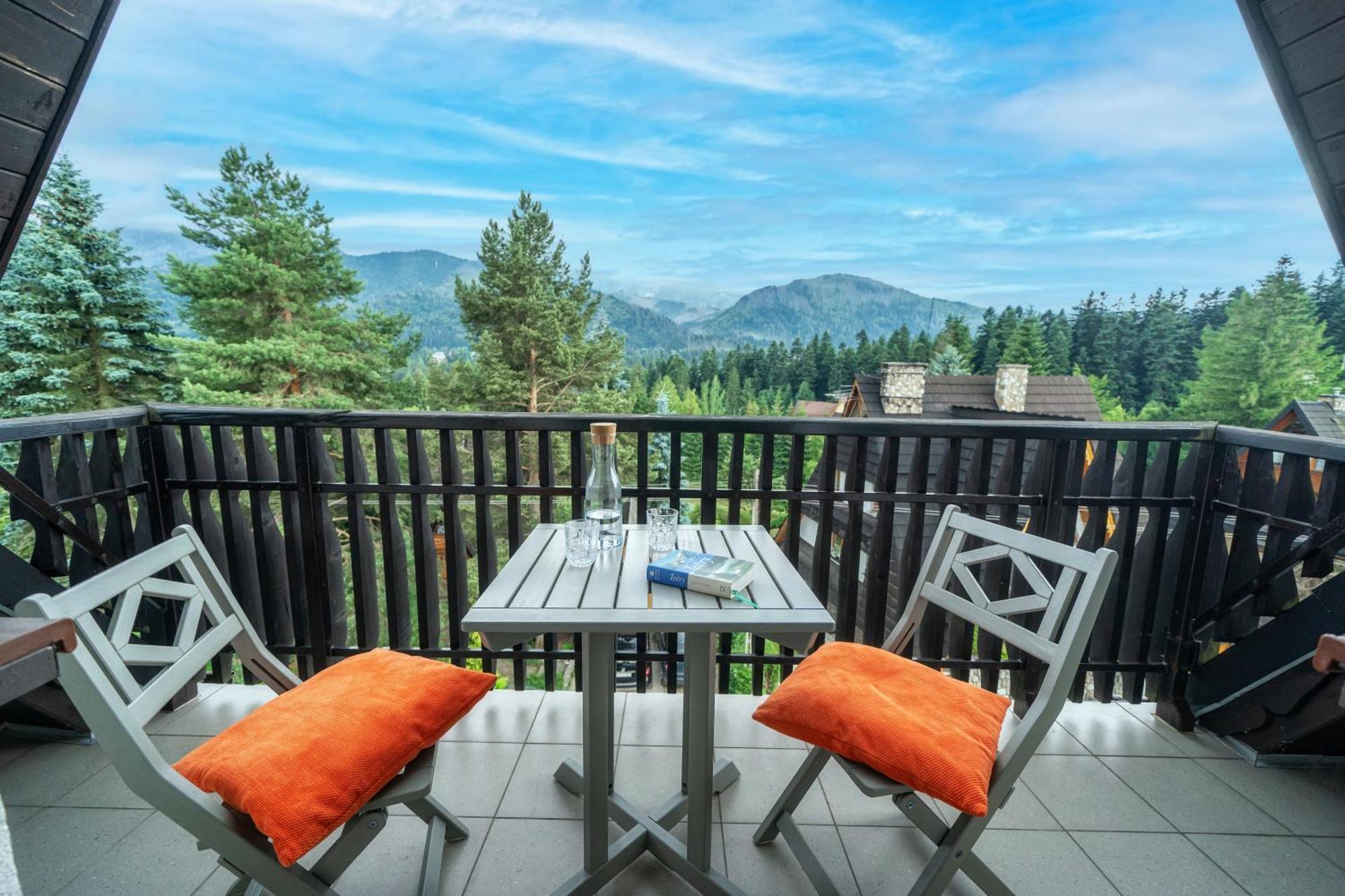 Apartament Chateau Karpielowka กอสเชียลิสกอ ภายนอก รูปภาพ