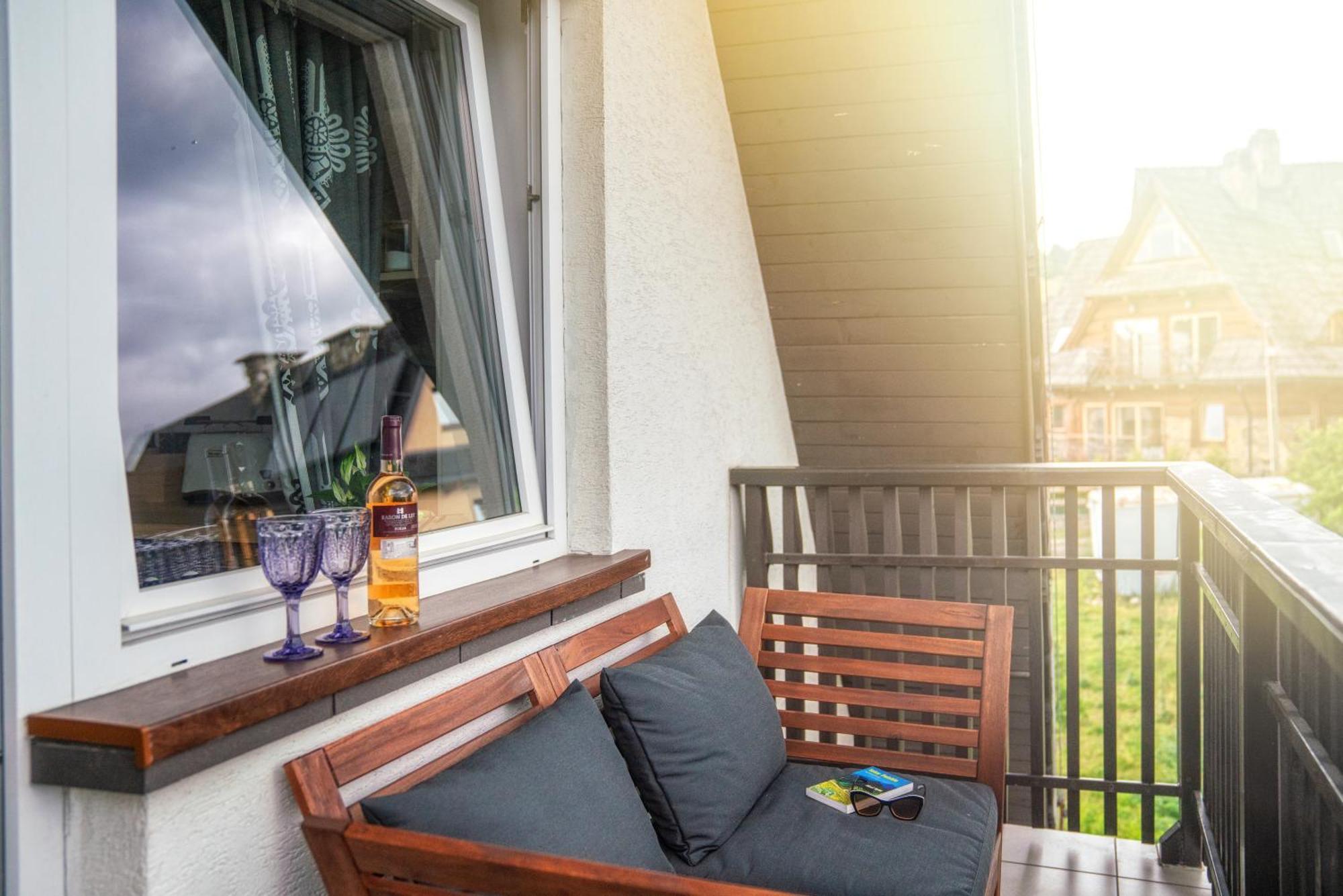 Apartament Chateau Karpielowka กอสเชียลิสกอ ภายนอก รูปภาพ