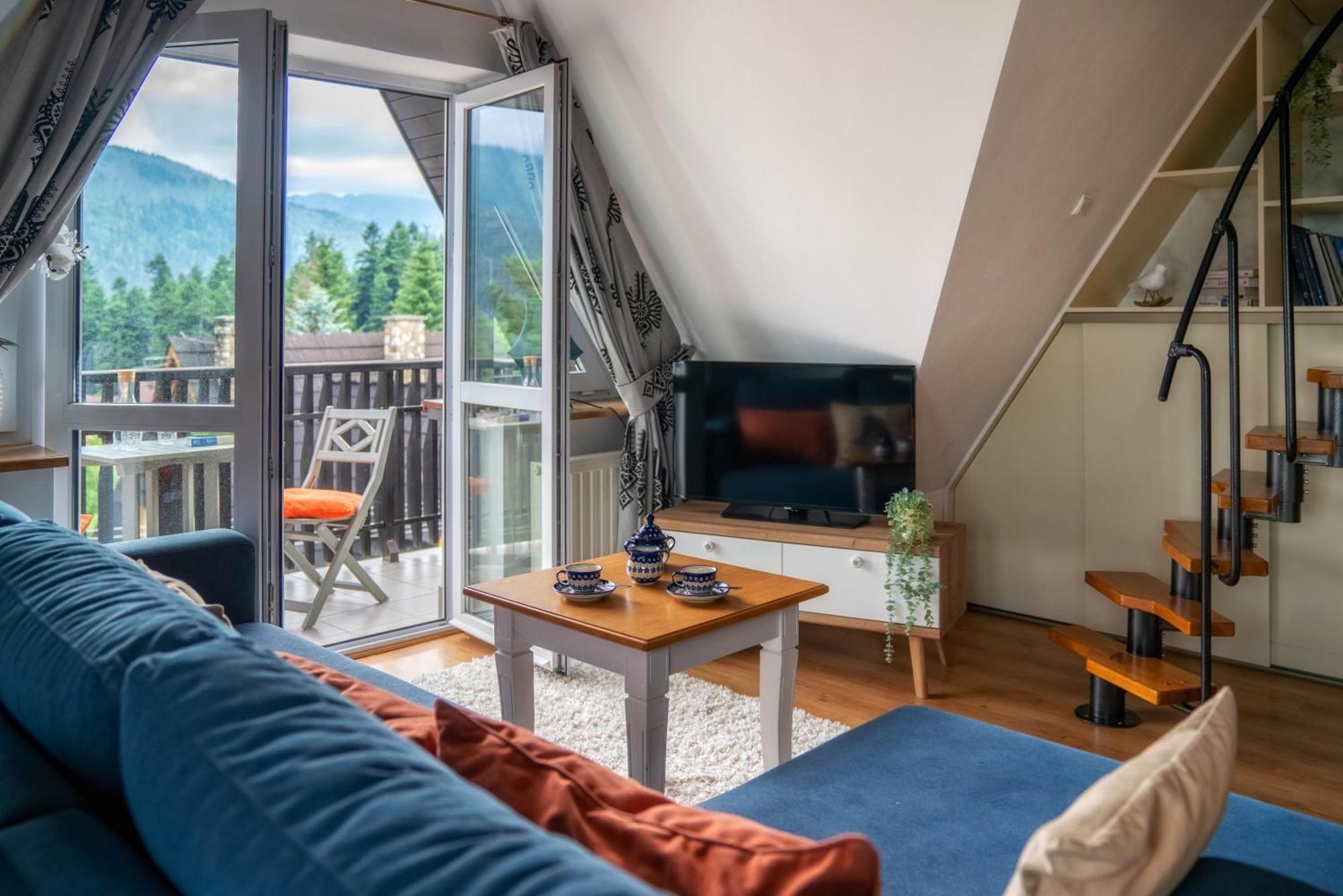Apartament Chateau Karpielowka กอสเชียลิสกอ ภายนอก รูปภาพ