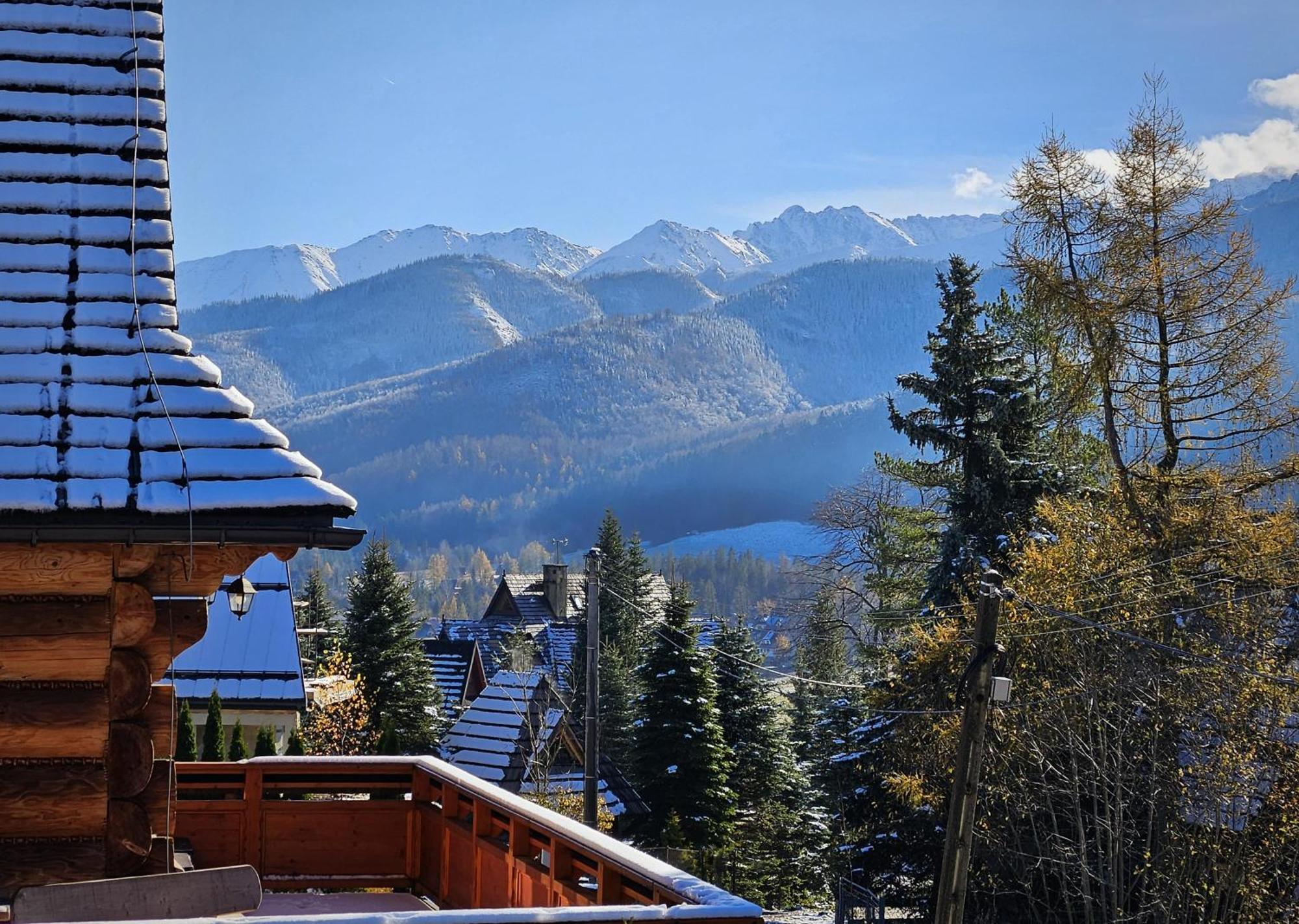 Apartament Chateau Karpielowka กอสเชียลิสกอ ภายนอก รูปภาพ