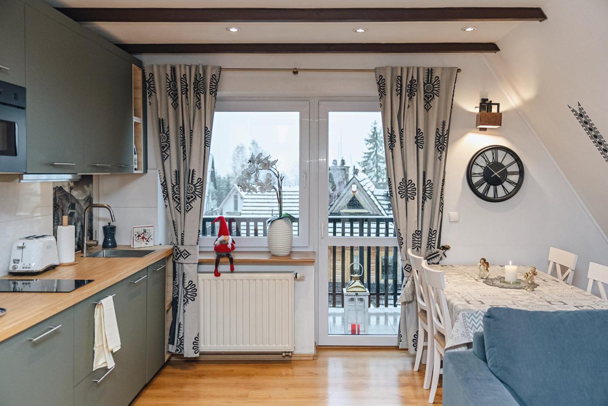 Apartament Chateau Karpielowka กอสเชียลิสกอ ภายนอก รูปภาพ